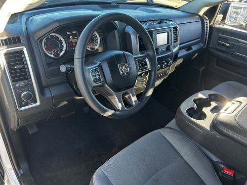 Used 2024 RAM 1500 Classic SLT image 17