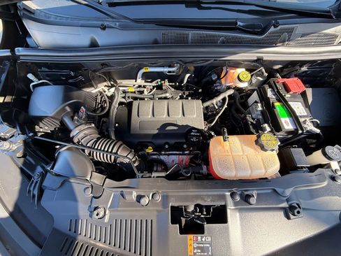 Used 2021 Buick Encore Preferred w/ Safety Package image 17