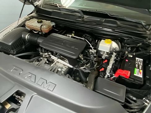 Used 2019 RAM 1500 Big Horn RWD image 16