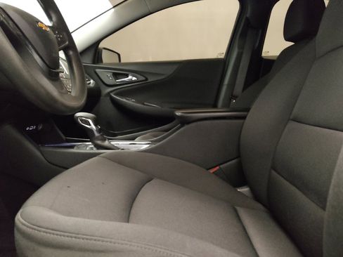 Used 2021 Chevrolet Malibu LT FWD image 17