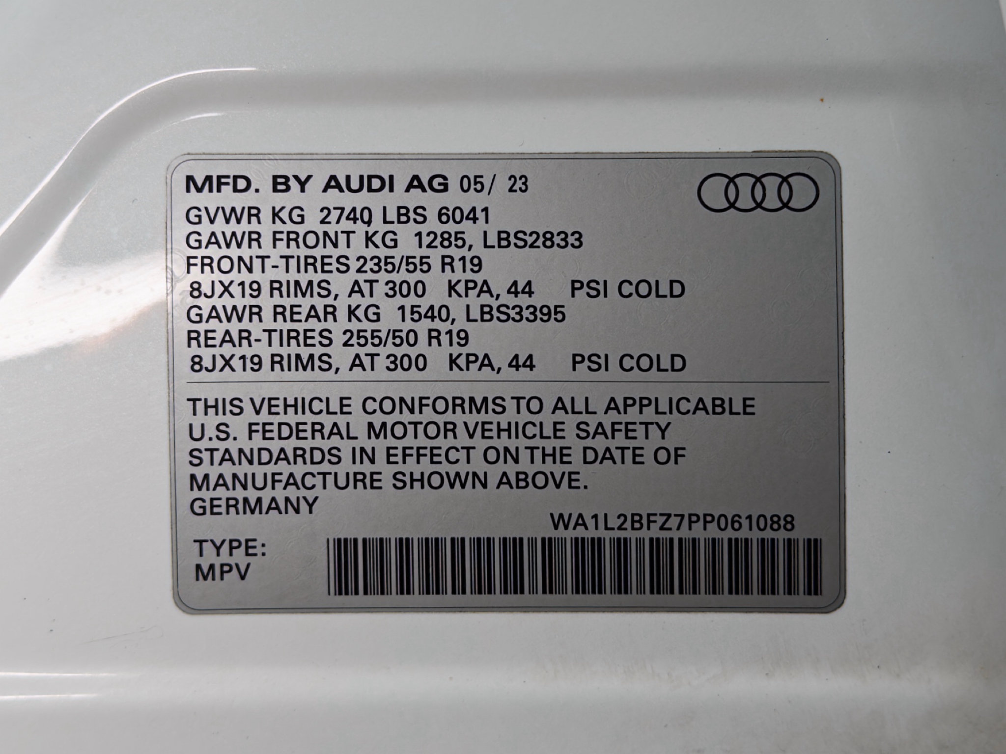 Used 2023 Audi Q4 e-tron Premium Plus AWD/4WD image 28