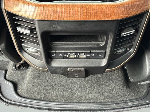 Used 2020 RAM 1500 Limited AWD/4WD image 15