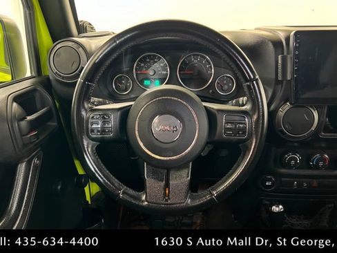 Used 2017 Jeep Wrangler Unlimited Sport w/ Connectivity Group AWD/4WD image 12