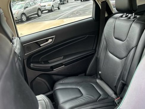 Used 2021 Ford Edge Titanium FWD image 16