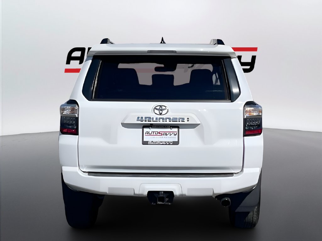 Used 2024 Toyota 4Runner SR5 Premium w/ Moonroof Package AWD/4WD image 6