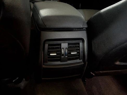 Used 2015 BMW 320i Sedan image 19