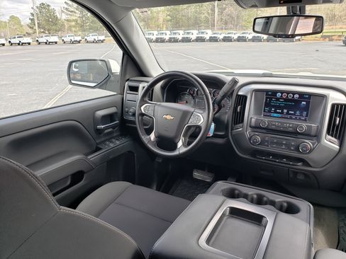 Used 2018 Chevrolet Silverado 1500 LT image 30