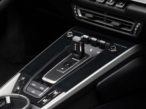 Used 2021 Porsche 911 Carrera image 39