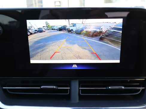 Used 2026 Chevrolet Trax ACTIV w/ Driver Confidence Package FWD image 25