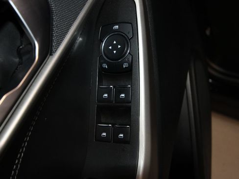 Used 2024 Ford Explorer XLT w/ Equipment Group 202A AWD/4WD image 6