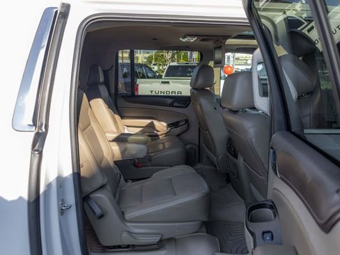 Used 2018 GMC Yukon XL SLT w/ Open Road Package image 15