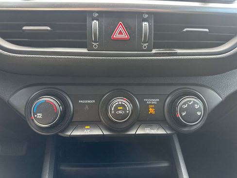 Used 2024 Kia Forte LXS w/ LXS Technology Package FWD image 19