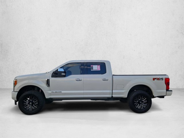 Used 2017 Ford F250 Platinum w/ FX4 Off-Road Package AWD/4WD image 9