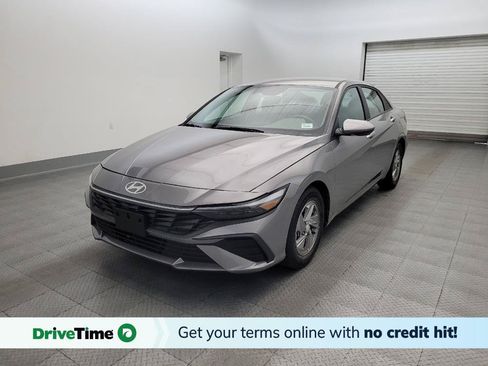 Used 2024 Hyundai Elantra SE FWD image 1
