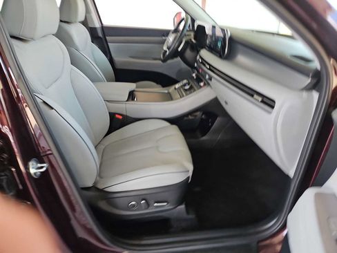 Used 2024 Hyundai Palisade SEL w/ Premium Package FWD image 13
