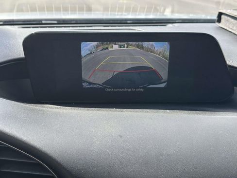 Used 2019 MAZDA MAZDA3 Base image 18