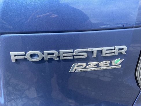 Used 2017 Subaru Forester 2.5i Premium w/ All-Weather Package image 35