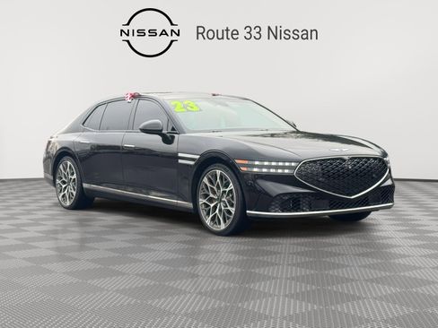 Used 2023 Genesis G90 3.5T image 1