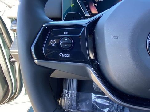 Certified 2025 BMW 530i image 23