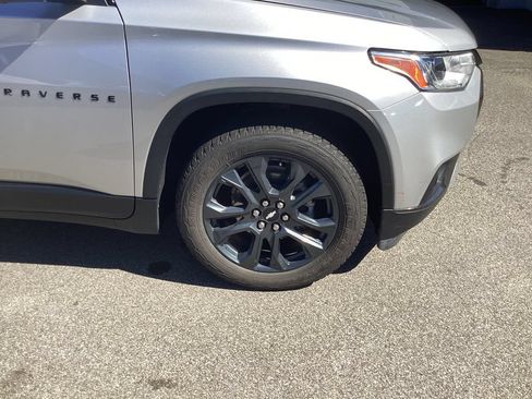 Used 2021 Chevrolet Traverse RS AWD/4WD image 19