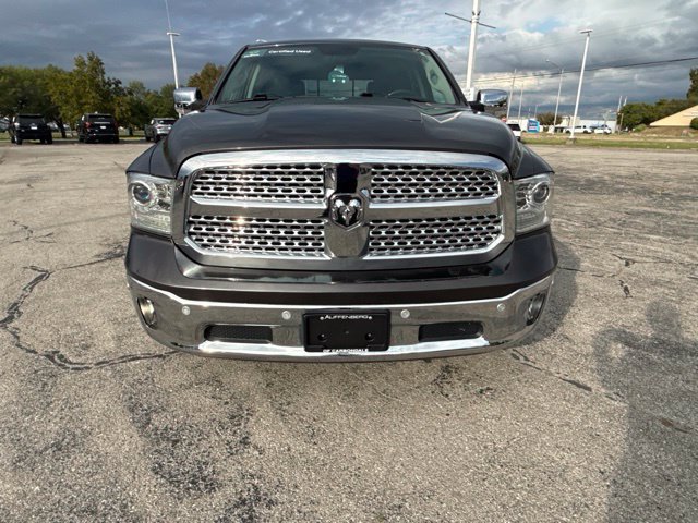 Used 2017 RAM 1500 Laramie w/ Convenience Group AWD/4WD image 8