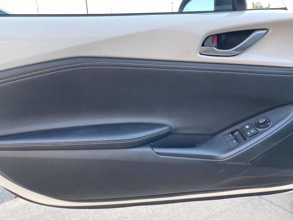 Used 2024 MAZDA MX-5 Miata Grand Touring RWD image 16
