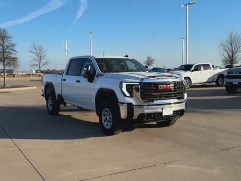 New 2026 GMC Sierra 2500 Pro w/ Convenience Package image 3
