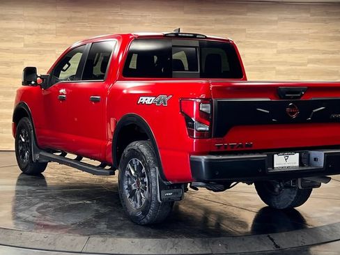 Used 2023 Nissan Titan PRO-4X w/ Pro-4x Convenience Package AWD/4WD image 12