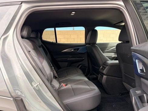 Used 2024 Chevrolet Equinox EV LT FWD image 19