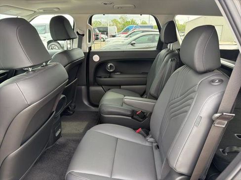 New 2026 Hyundai Palisade SEL Premium FWD image 3