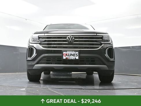Used 2024 Volkswagen Atlas SE image 51