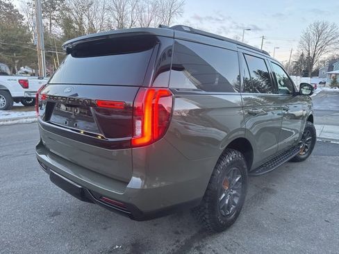 Used 2025 Ford Expedition Tremor image 6