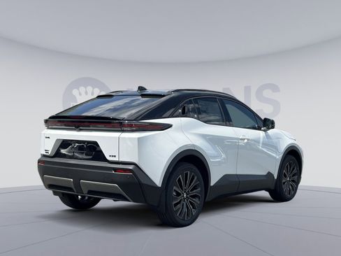 New 2026 Toyota C-HR AWD/4WD image 4