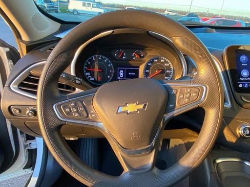 Used 2024 Chevrolet Malibu LT FWD image 28