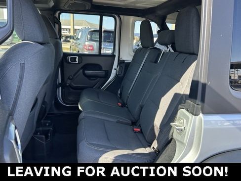 Used 2024 Jeep Wrangler Sport image 15