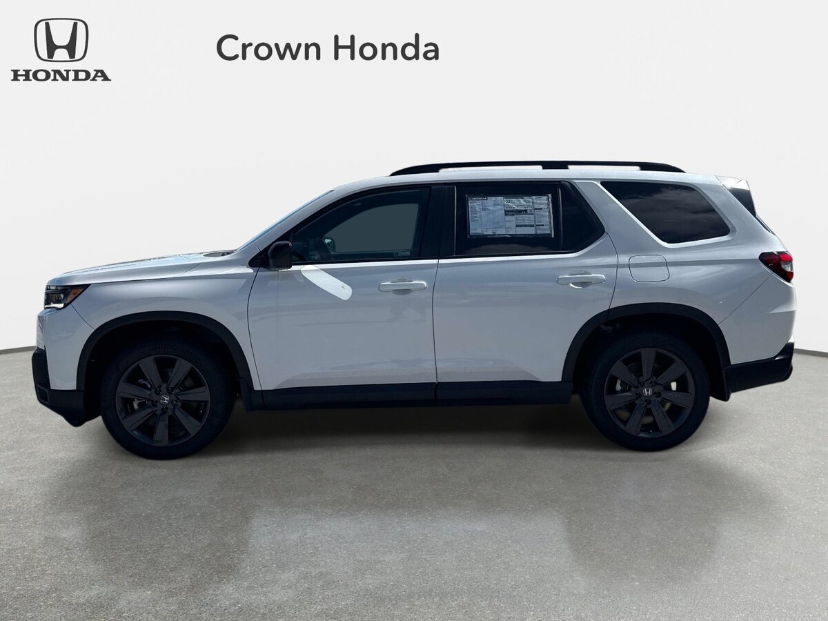 New 2026 Honda Pilot Sport image 8