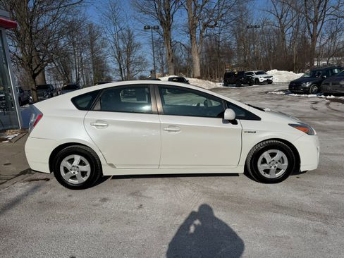 Used 2011 Toyota Prius Three image 8