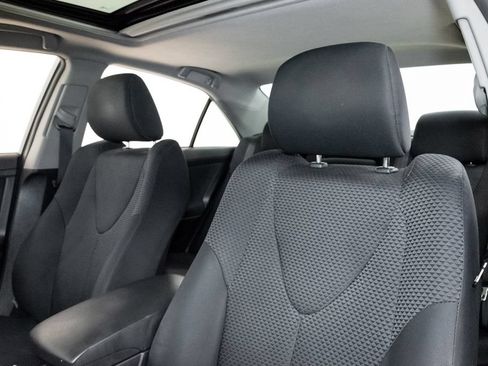 Used 2011 Toyota Camry SE w/ SE Extra-Value Pkg #1 FWD image 12