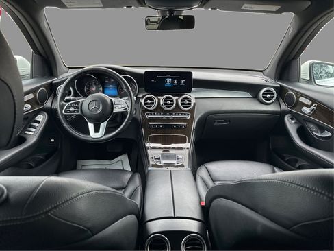 Used 2020 Mercedes-Benz GLC 300 image 36