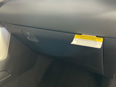 New 2026 Toyota Tundra Limited AWD/4WD image 34