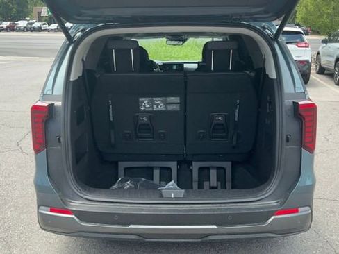 Certified 2025 Kia Carnival SX Prestige image 16