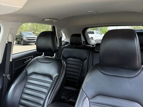 Used 2024 Ford Edge SEL image 38