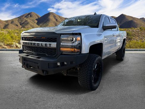 Used 2017 Chevrolet Silverado 1500 LT w/ All Star Edition AWD/4WD image 2