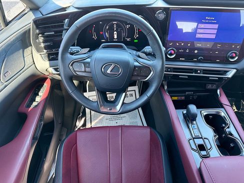 Used 2024 Lexus RX 500h F Sport w/ Convenience Package image 18