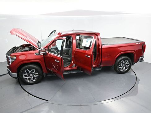 Used 2023 GMC Sierra 1500 SLT w/ SLT Convenience Package AWD/4WD image 44