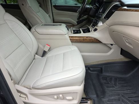 Used 2016 GMC Yukon XL Denali w/ Open Road Package AWD/4WD image 25