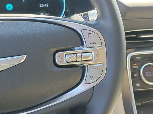 Used 2022 Genesis GV80 2.5T w/ Prestige Package 04 image 25