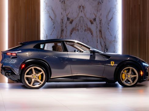 Used 2025 Ferrari Purosangue AWD/4WD image 4