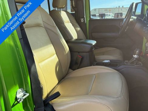 Used 2019 Jeep Wrangler Unlimited Rubicon image 21