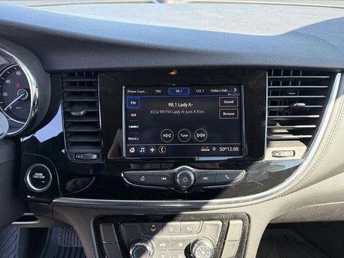 Used 2022 Buick Encore Preferred w/ Safety Package image 12